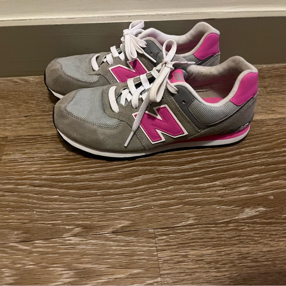 New Balance Grey and Pink sneakers